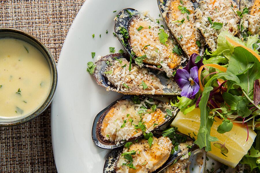 Fine dining cuisine at Fancourt luxury accommodation and golf course. Luxury golf Tour Experience on the Garden Route.