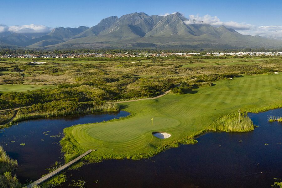 Fancourt Golf Course, golf tour in garden route, South Africa