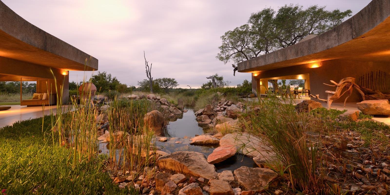 earth-lodge-featured